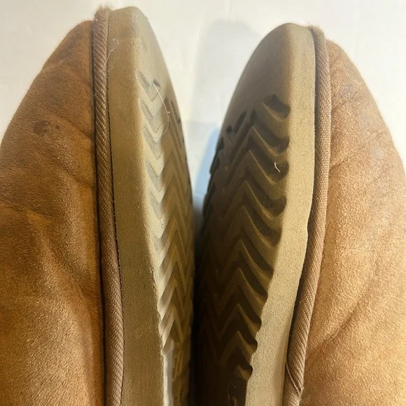 UGG Classic Tall boots genuine leather upper in chestnut brown sheepskin lining - Picture 14 of 16